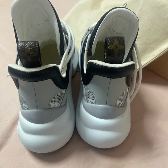 Women’s Louis Vuitton Archlight Sneakers - Picture 5 of 7